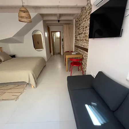 Feliza Apartment