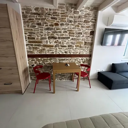 Feliza Apartment
