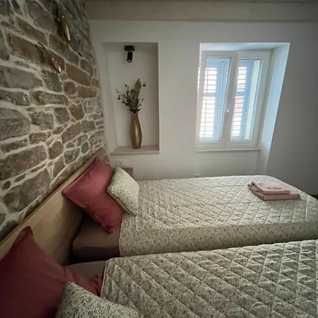 Feliza * Izola